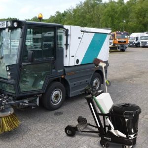 Ver carro barrendero asistido